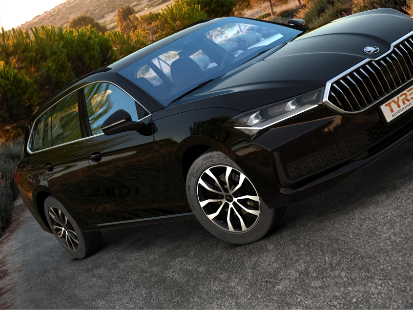 UTECA (U)|Schwarz Poliert 17