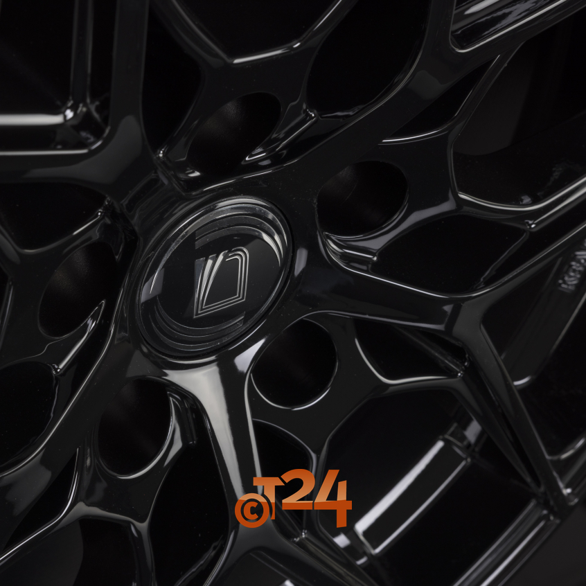 MM1004|Gloss Black 17