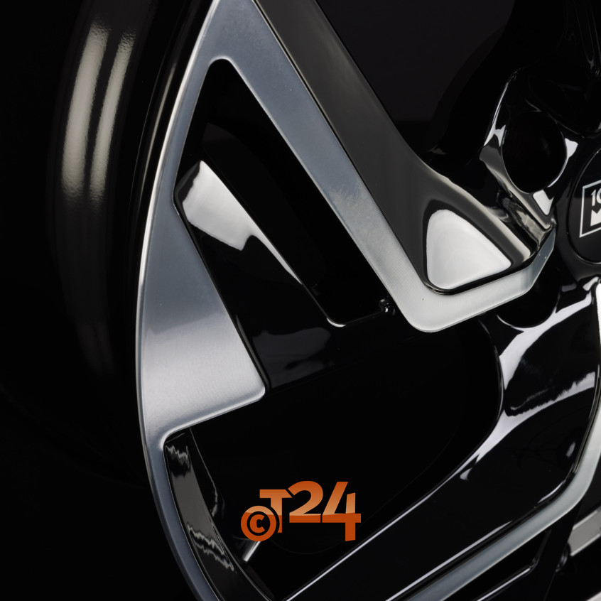 MM1031|Gloss Black Polished 17